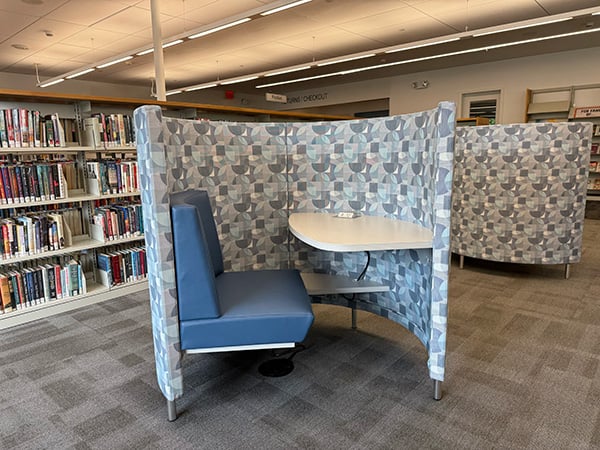 New study pod with seating